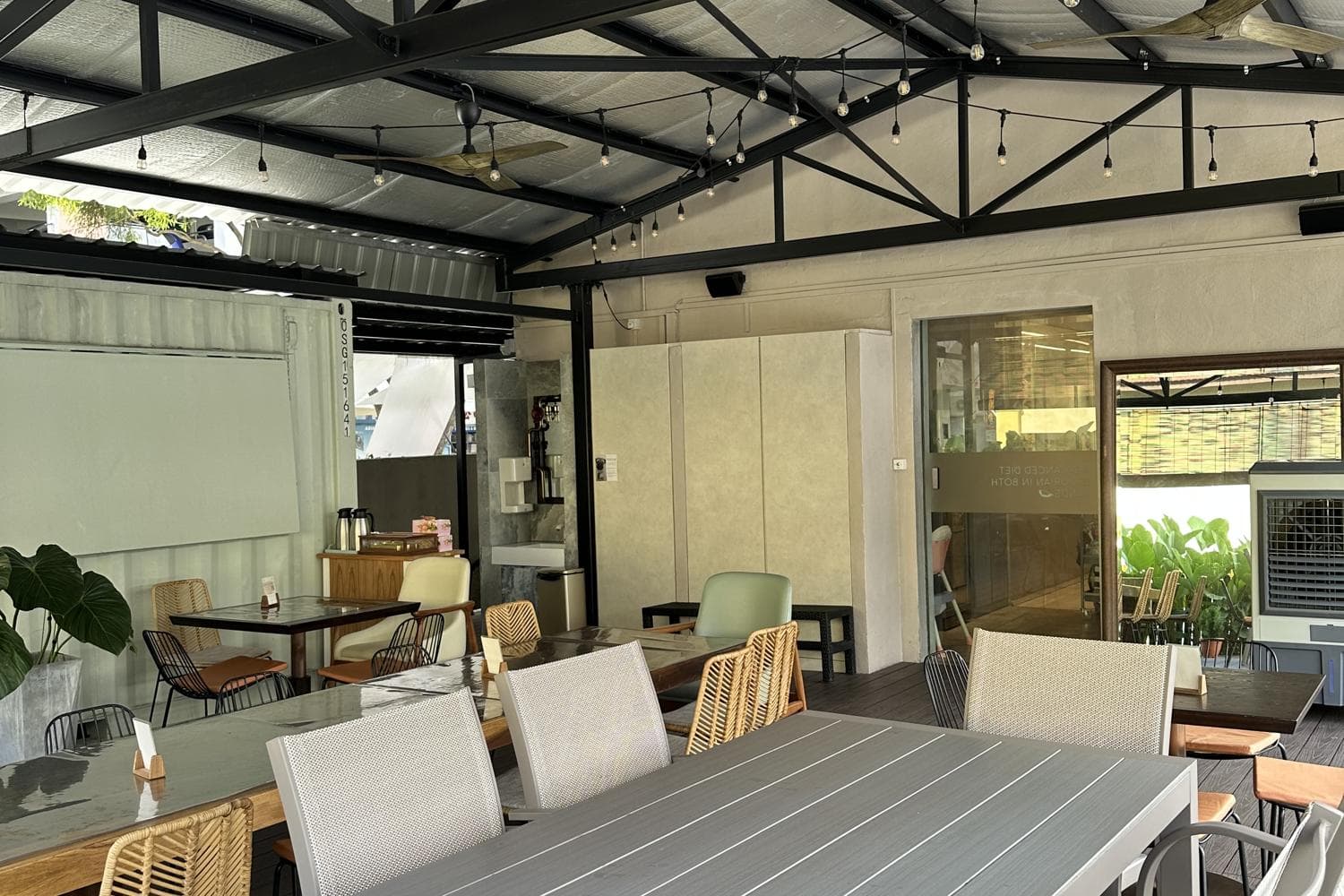 Pet Friendly Alfresco Dining Area