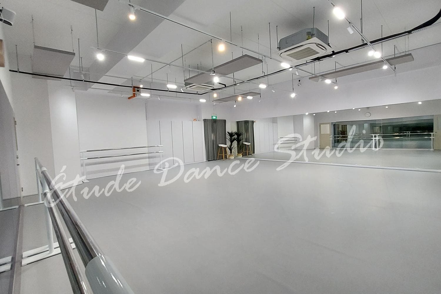 Étude Dance Studio @ Tampines West (24 hours)