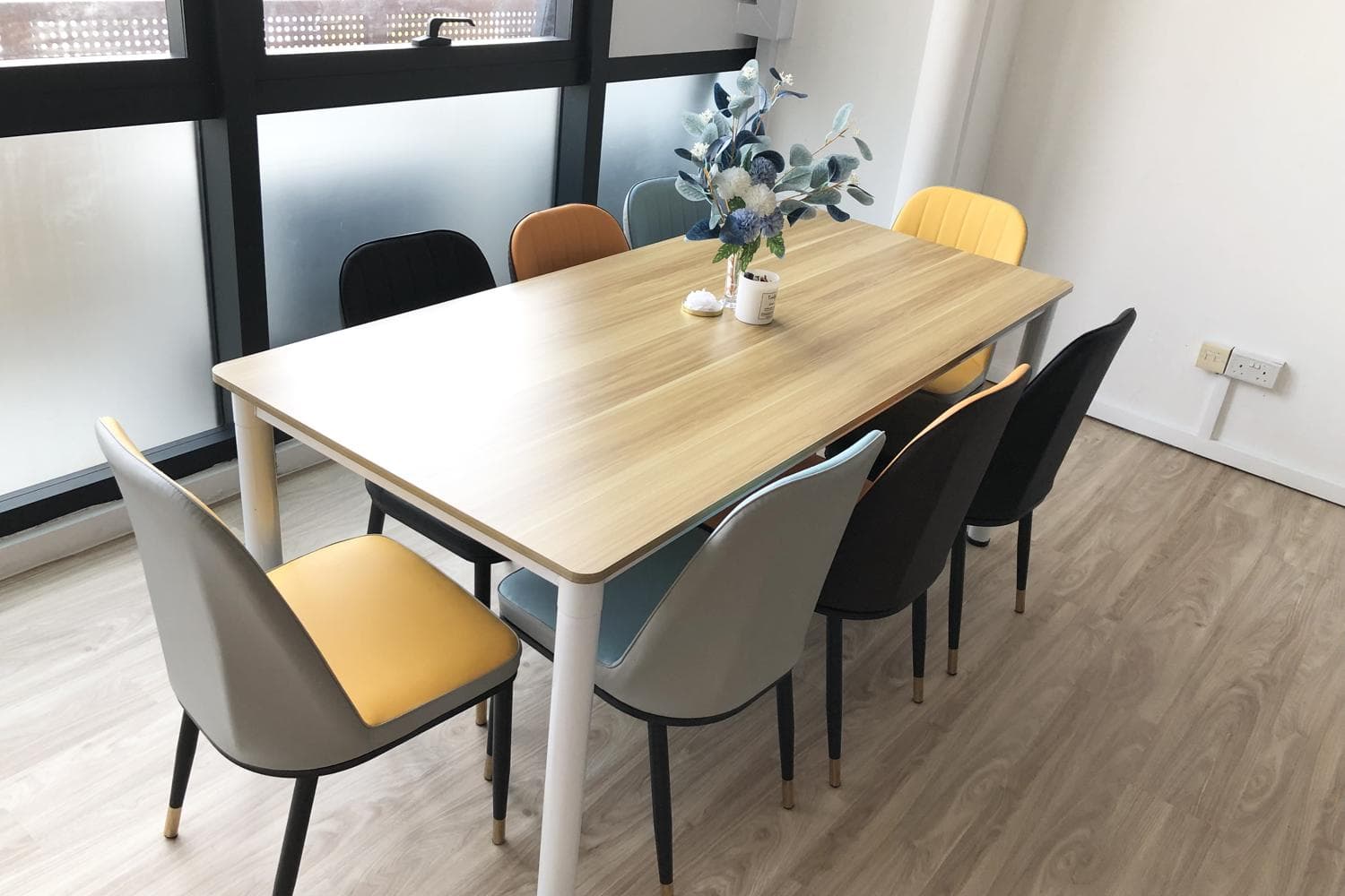 Team Retreat/Office Space up to 15 pax @Woodlands