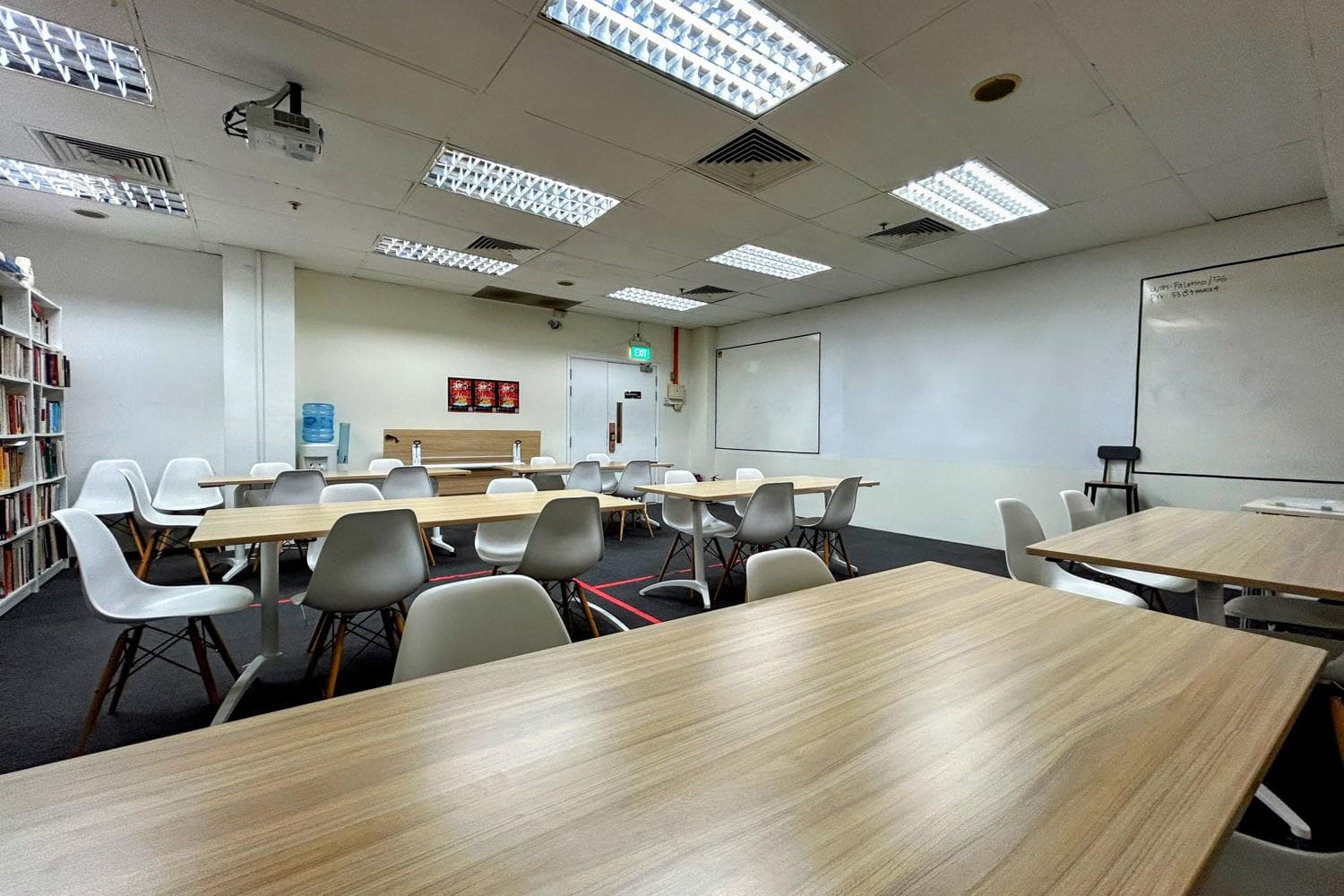 Palatino - Professional Classroom @Riverside Point, Clark Quay