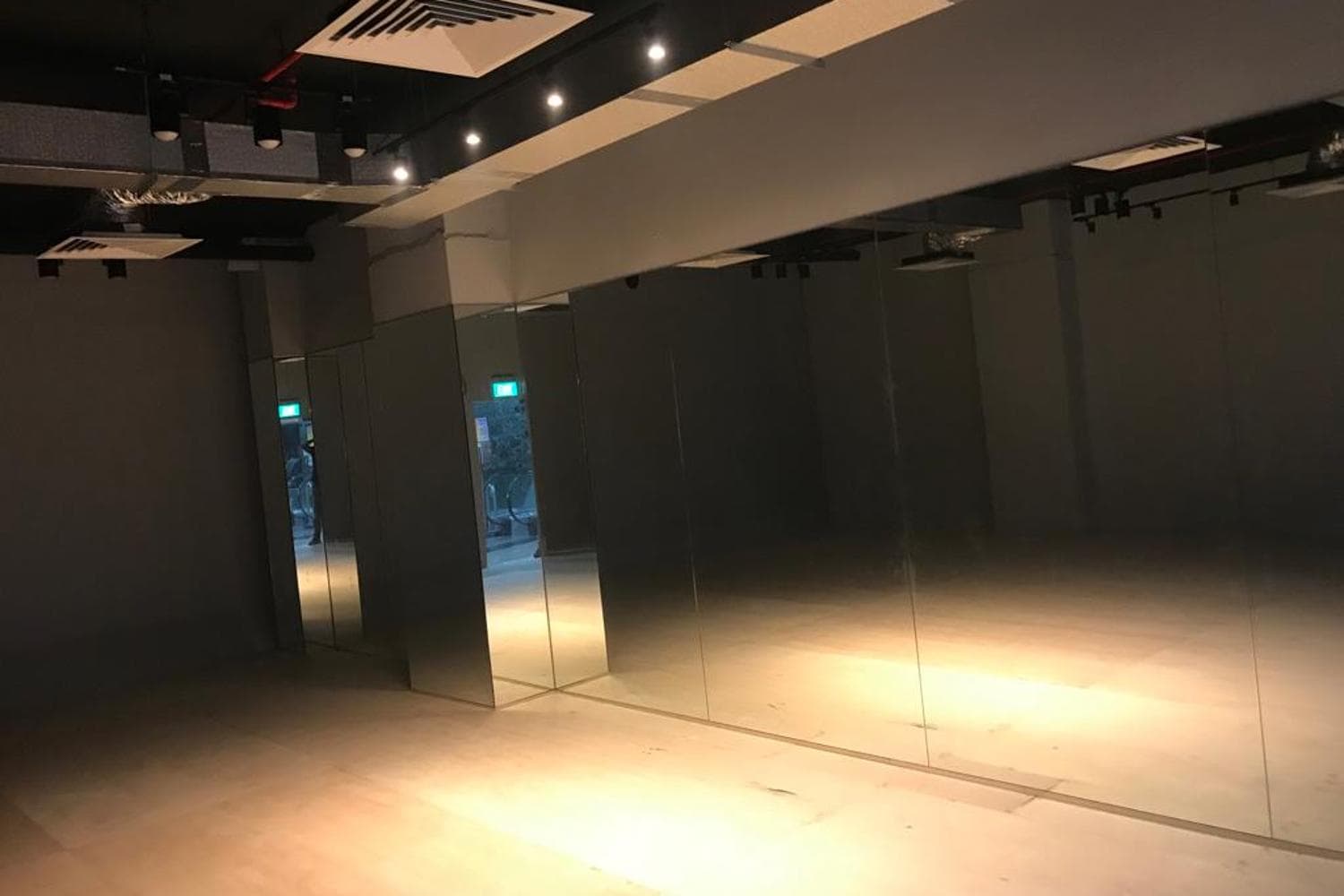 Sprung floor dance studio at orchard tower