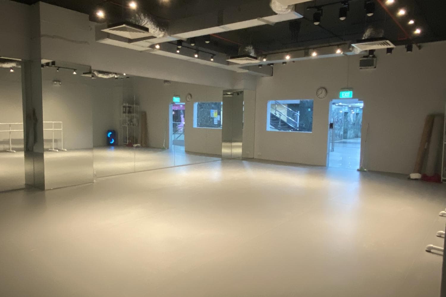 Sprung floor dance studio at orchard tower