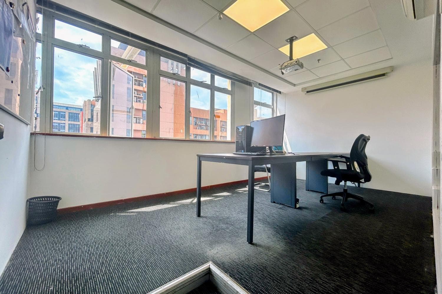 OFFICE/MEETING SPACE, 10 KAKI BUKIT ROAD 1