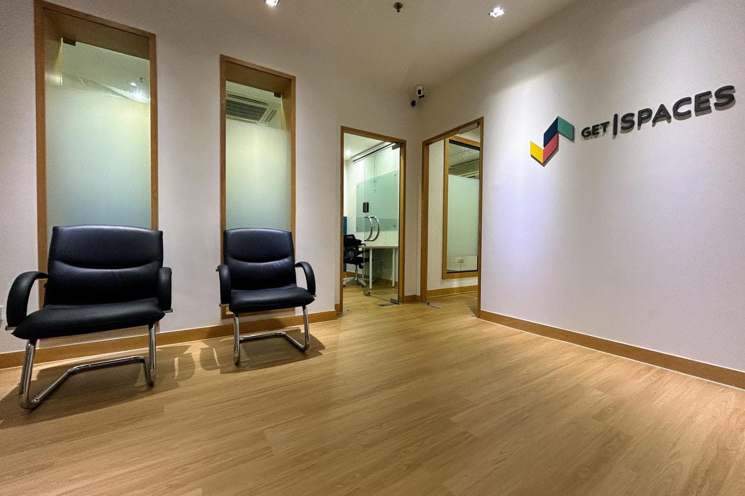 Flex/Daily office or room @Ubi Tech Park (Room 2)