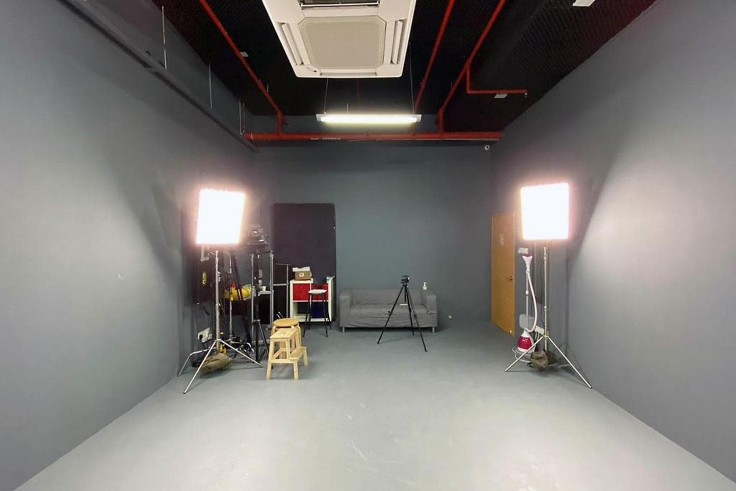 Big Studio (with Holding Area) @Tai Seng
