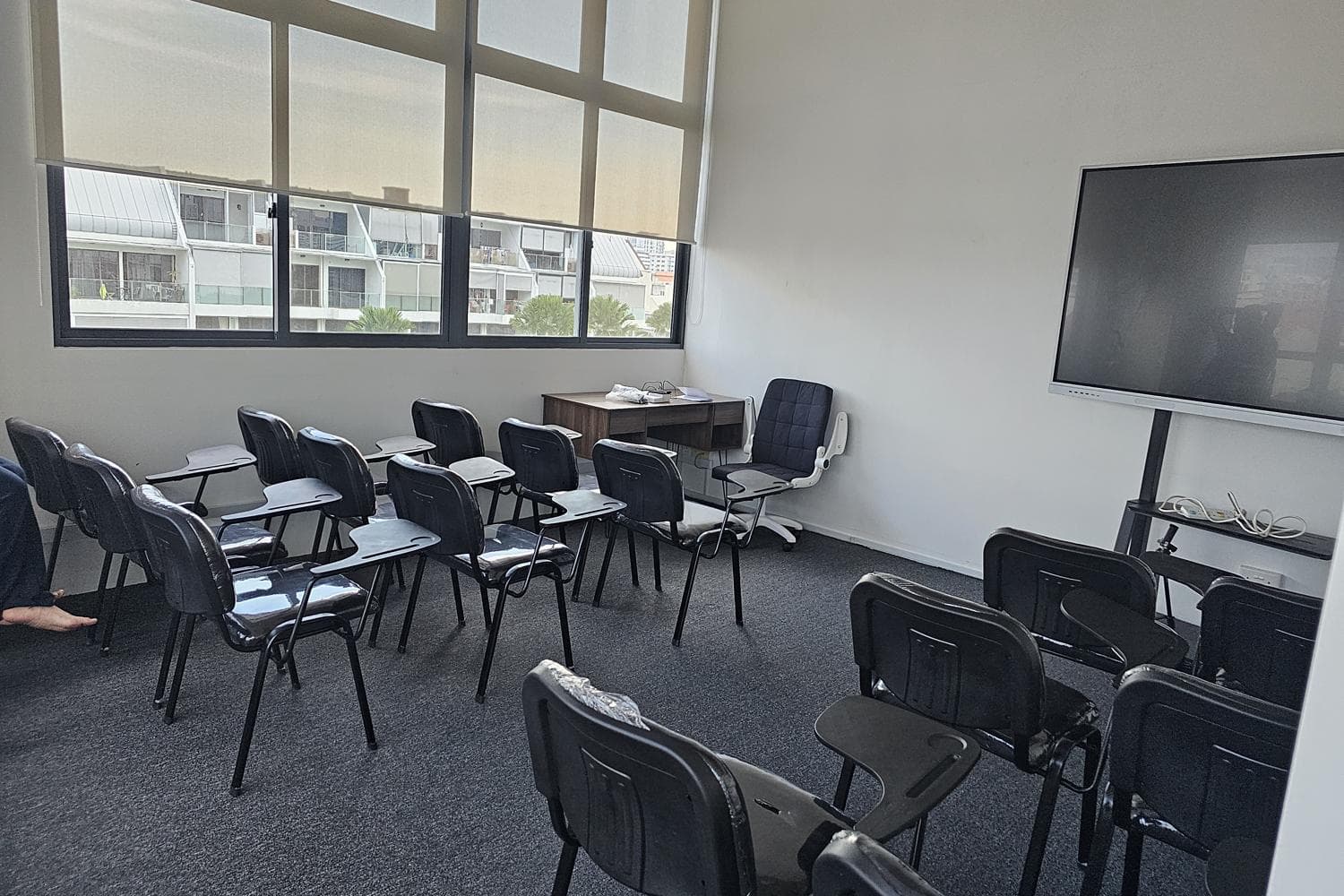Classroom/Meeting room/Meet ups