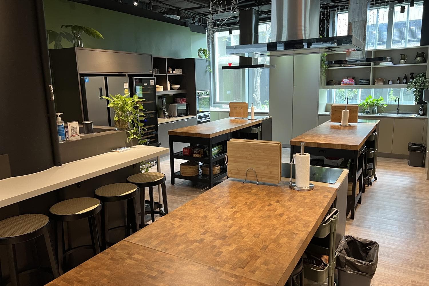 Kitchen Studio - Small