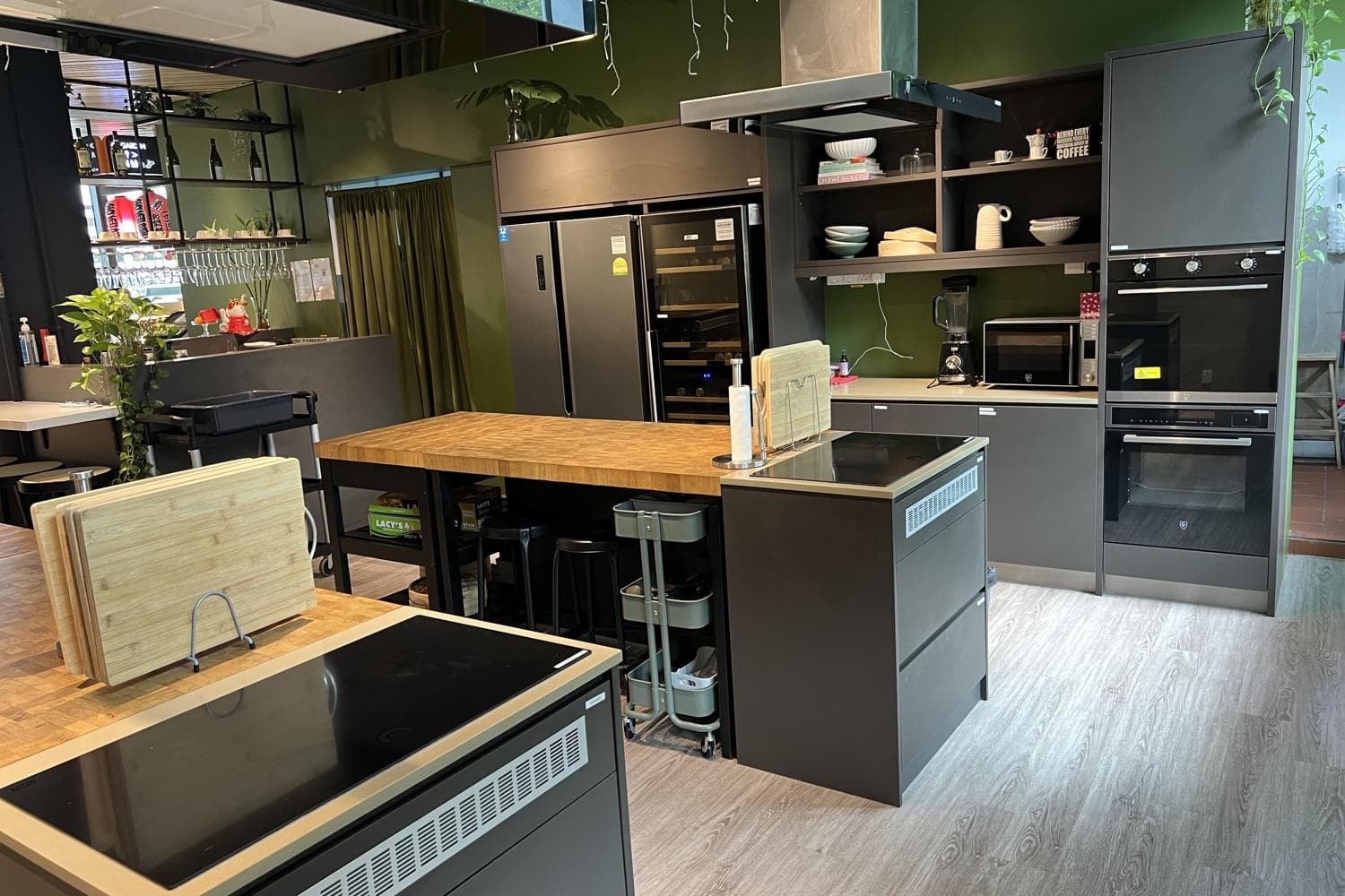 Kitchen Studio - Small