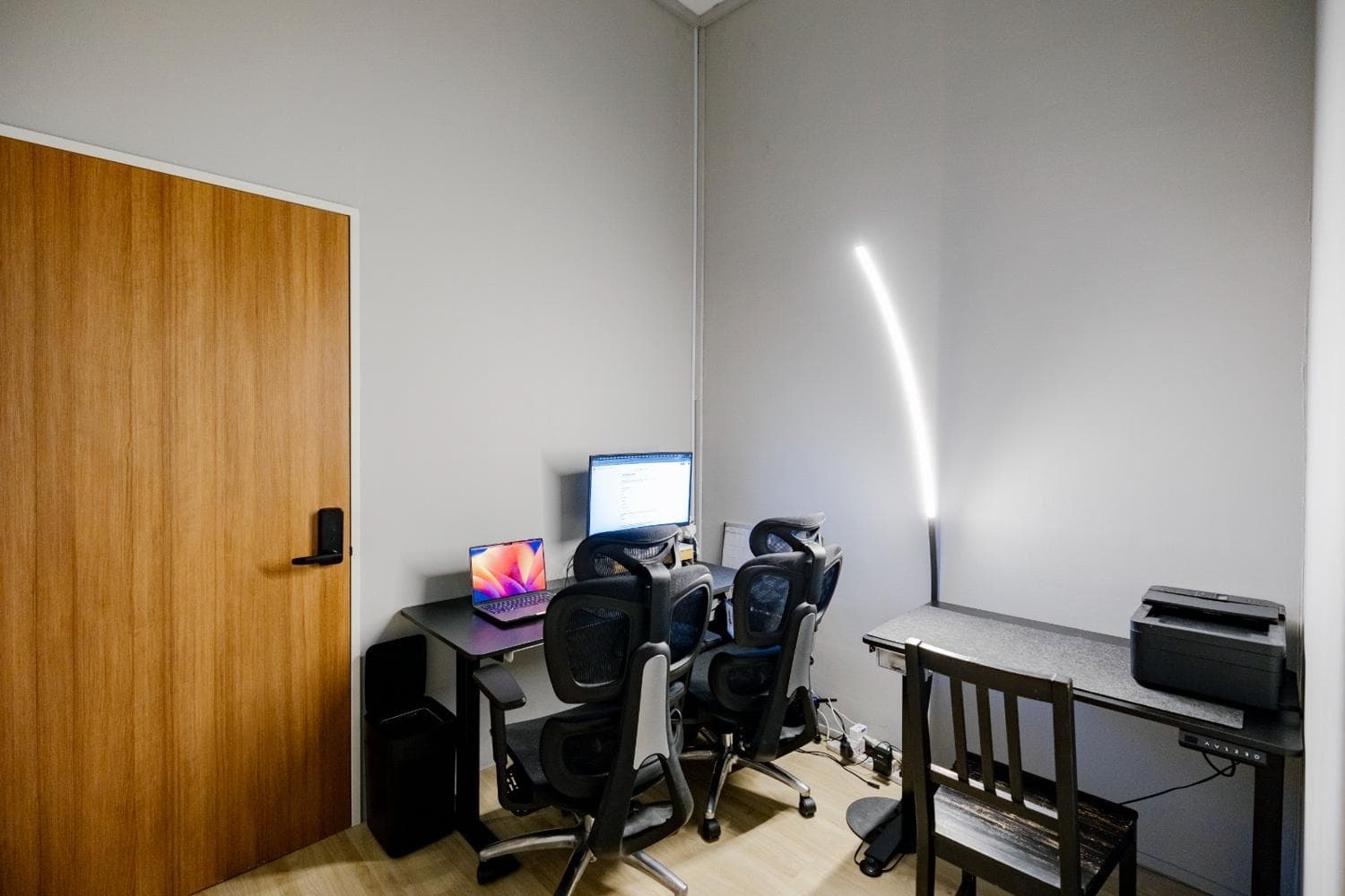 Office/Meeting Co-working space @Midview City