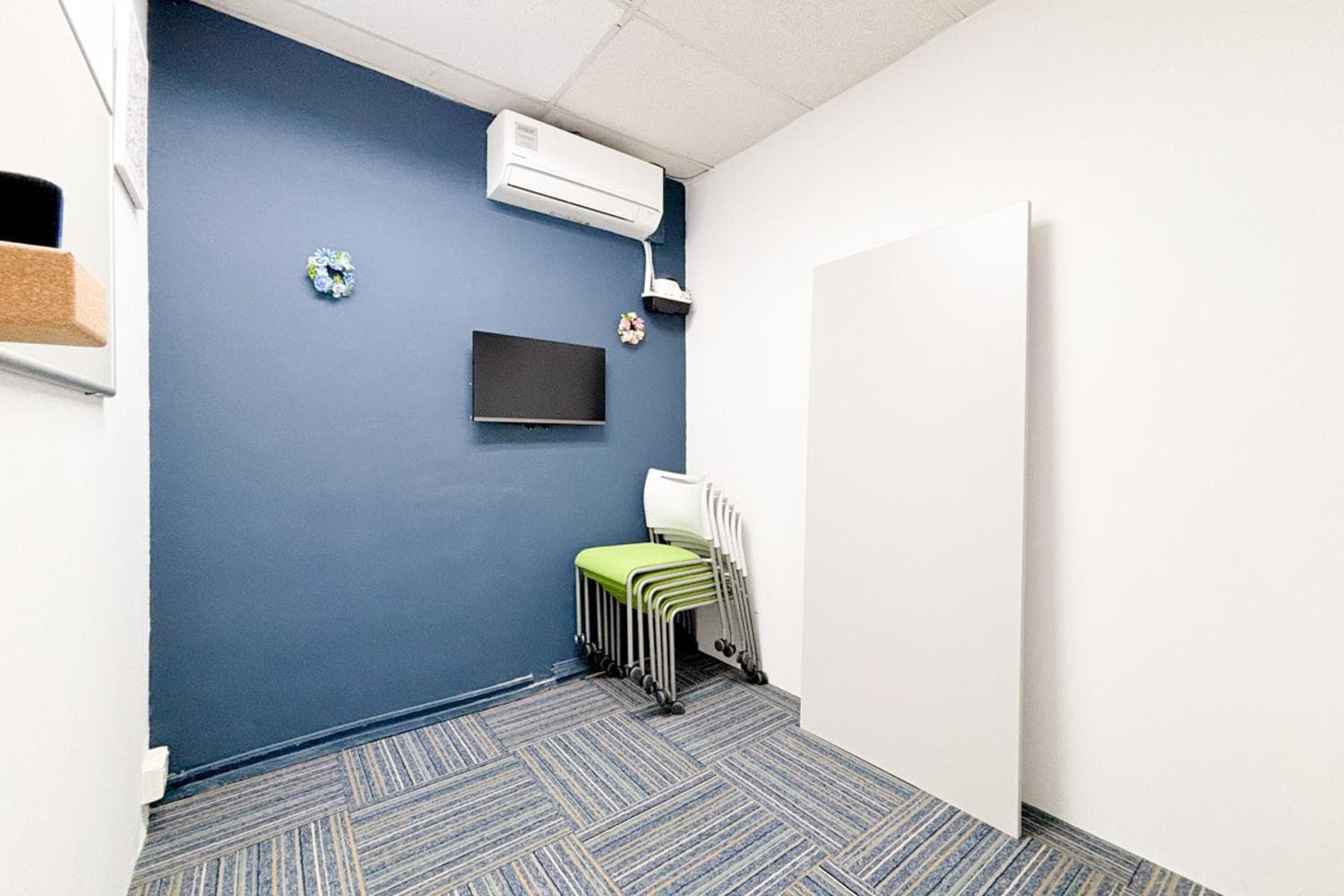 RoomKiosk Tanjong Pagar No.3 - Meeting Room