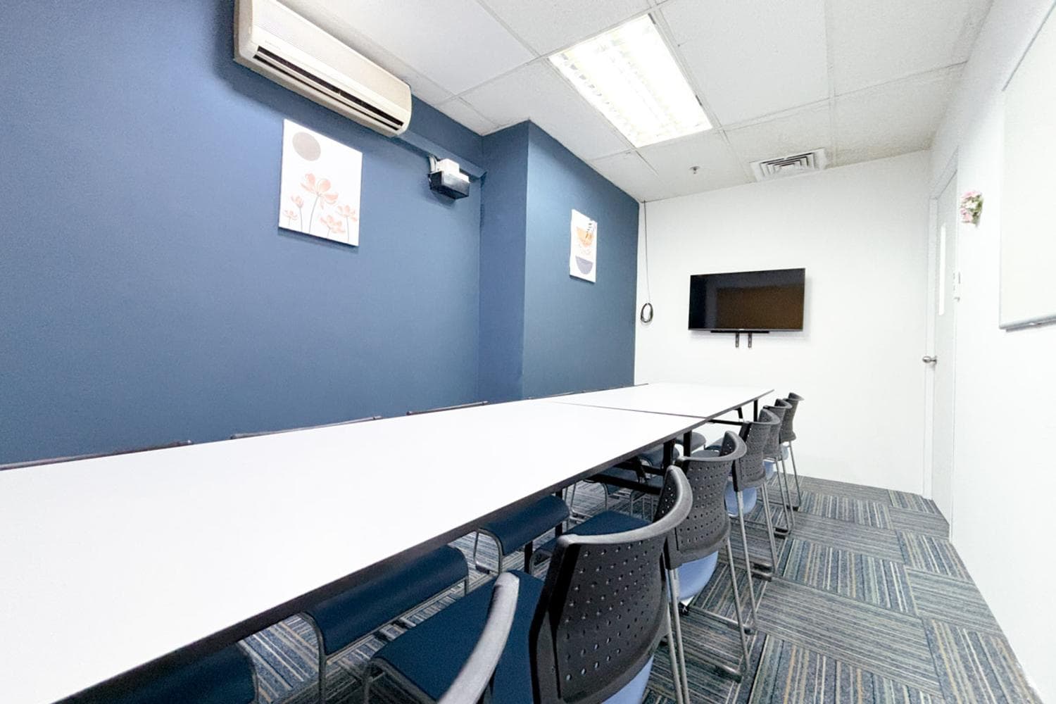 RoomKiosk Tanjong Pagar No.2 - Meeting Room