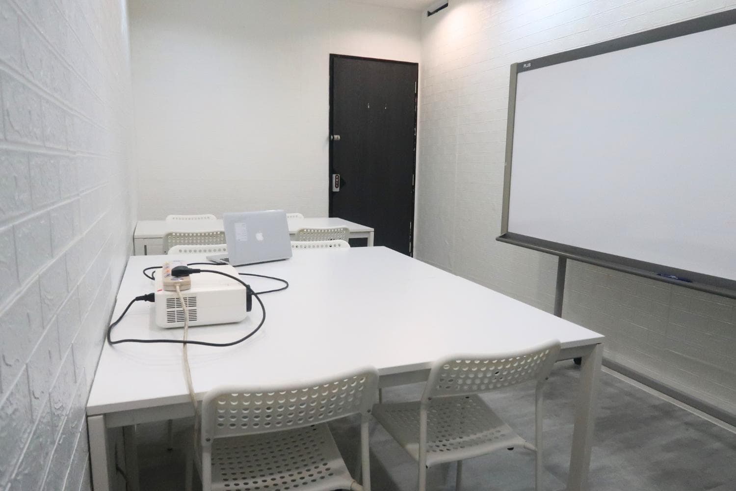 Classroom/Office/Meeting/Study/Piano Room Rental