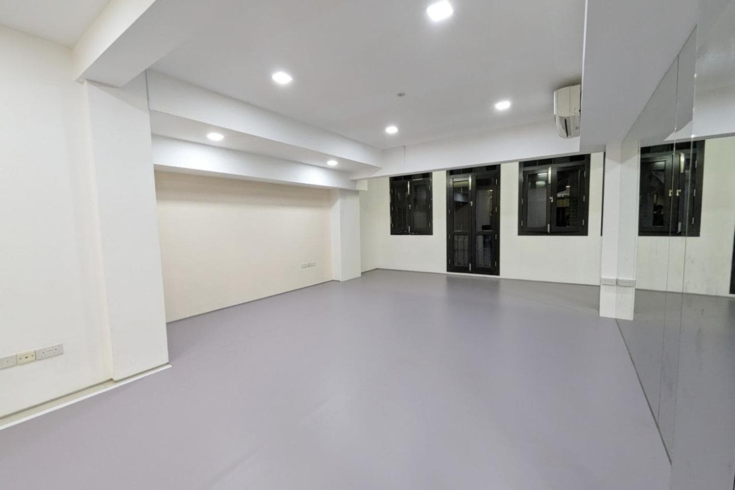 3-5mins walk Farrer Park MRT, 800sqft dance/yoga/fitness studio(Up to 12 pax)