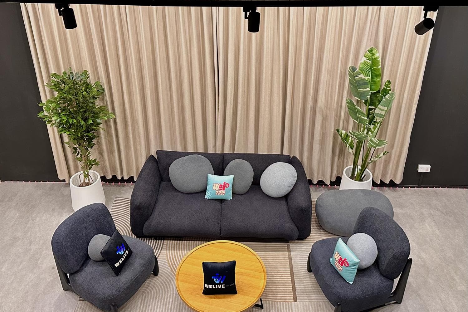 Modern & Cozy Podcast & Content Space for rental