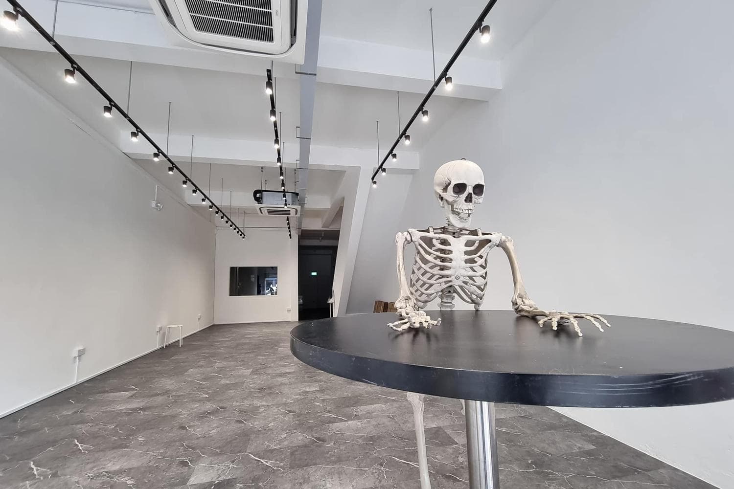 Ground floor versatile gallery space at Tyrwhitt Road