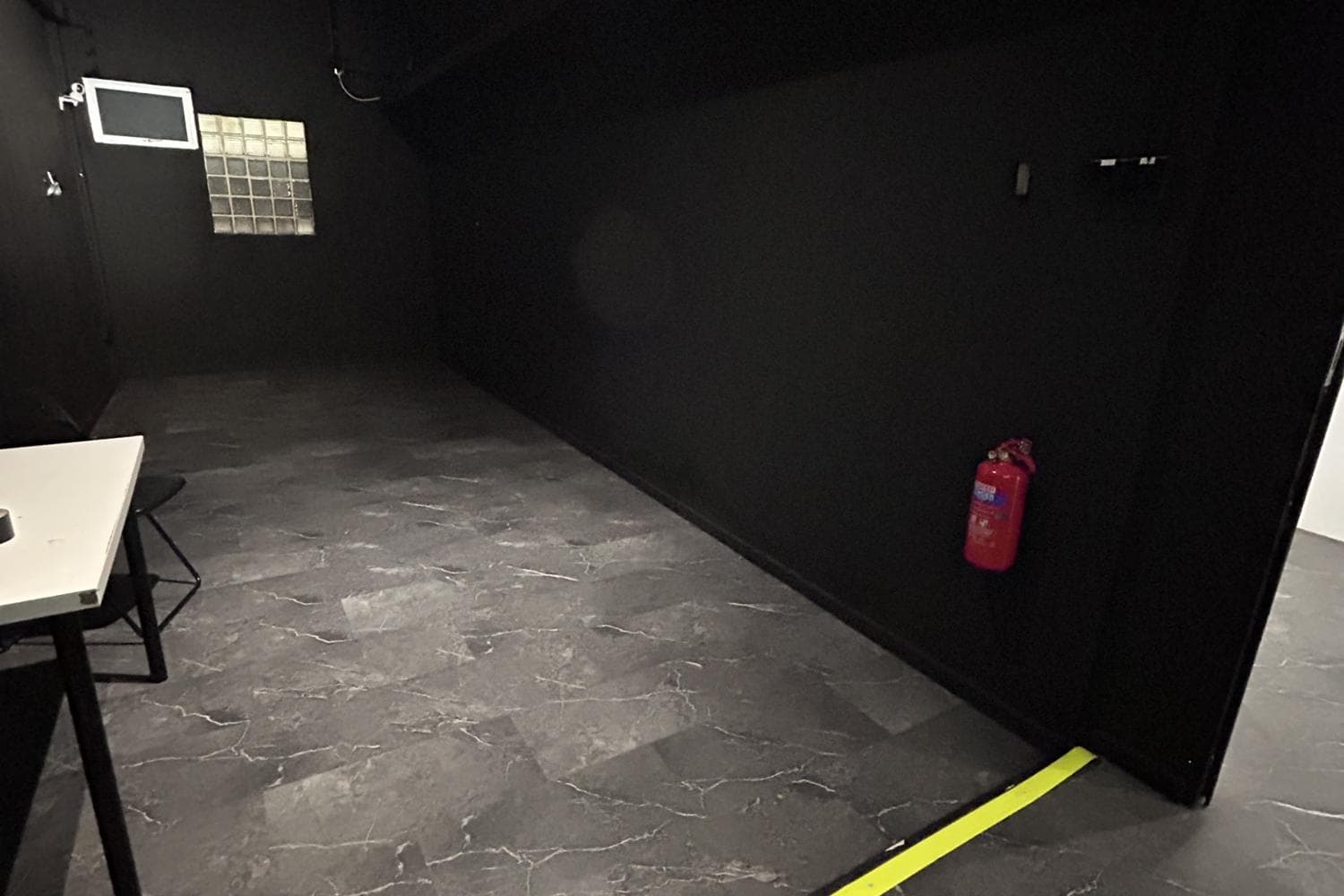 Ground floor versatile gallery space at Tyrwhitt Road