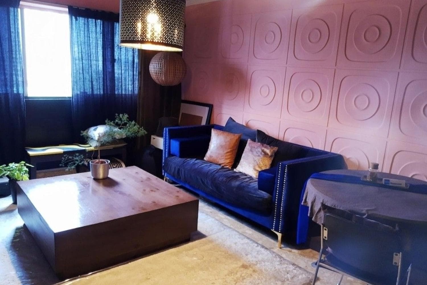 Homely studio for shoots or music recording