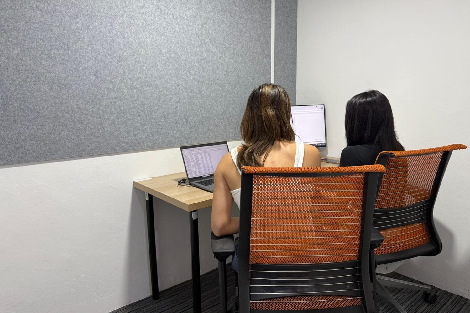 Cosy Corner @Jalan Besar (Larger Room)