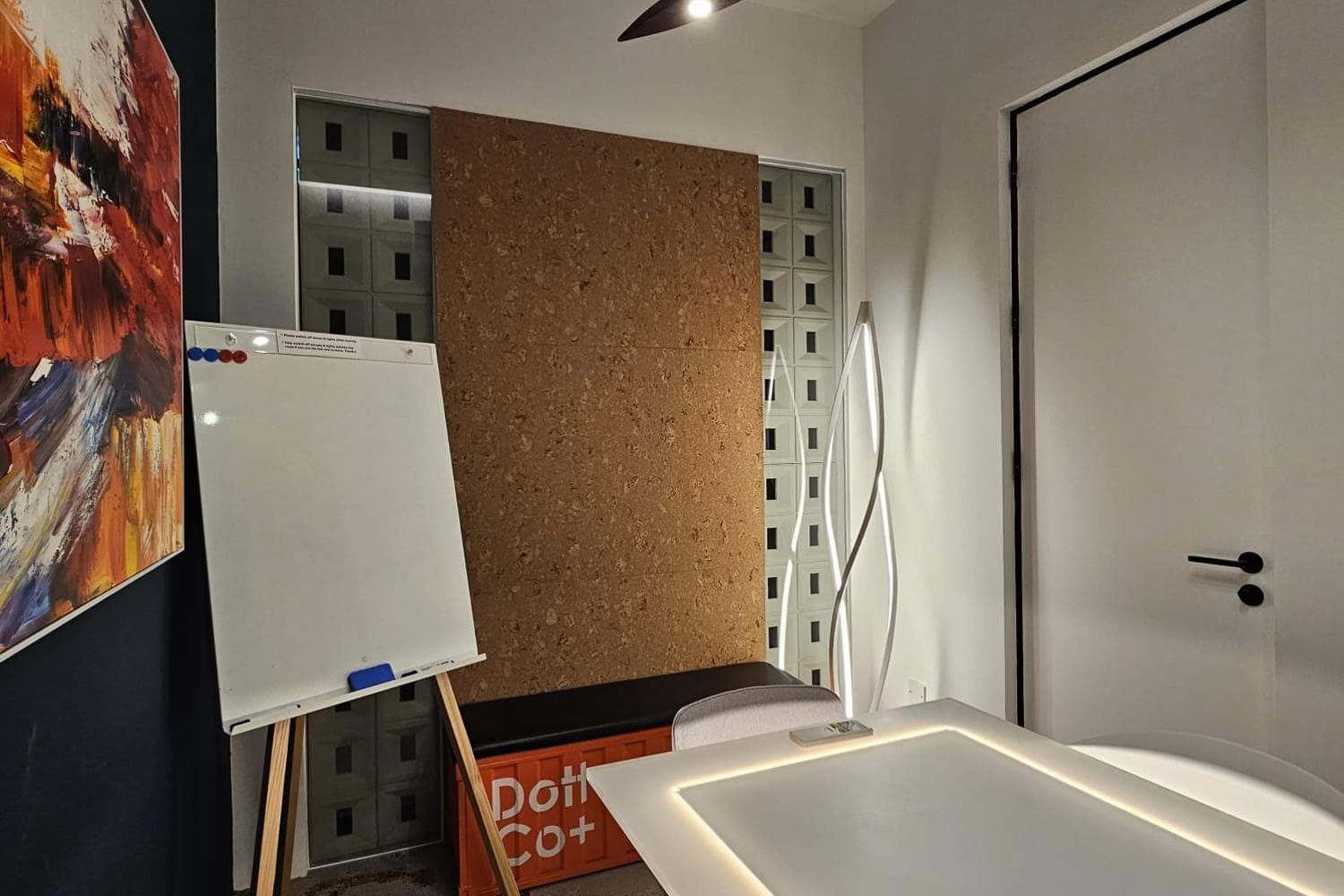 Meeting room for 6 @ Admiralty