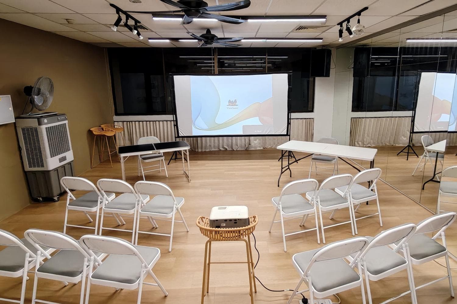 Downtown studio next to Raffles Place for Dance|Workshops|Wellness - Studio 1