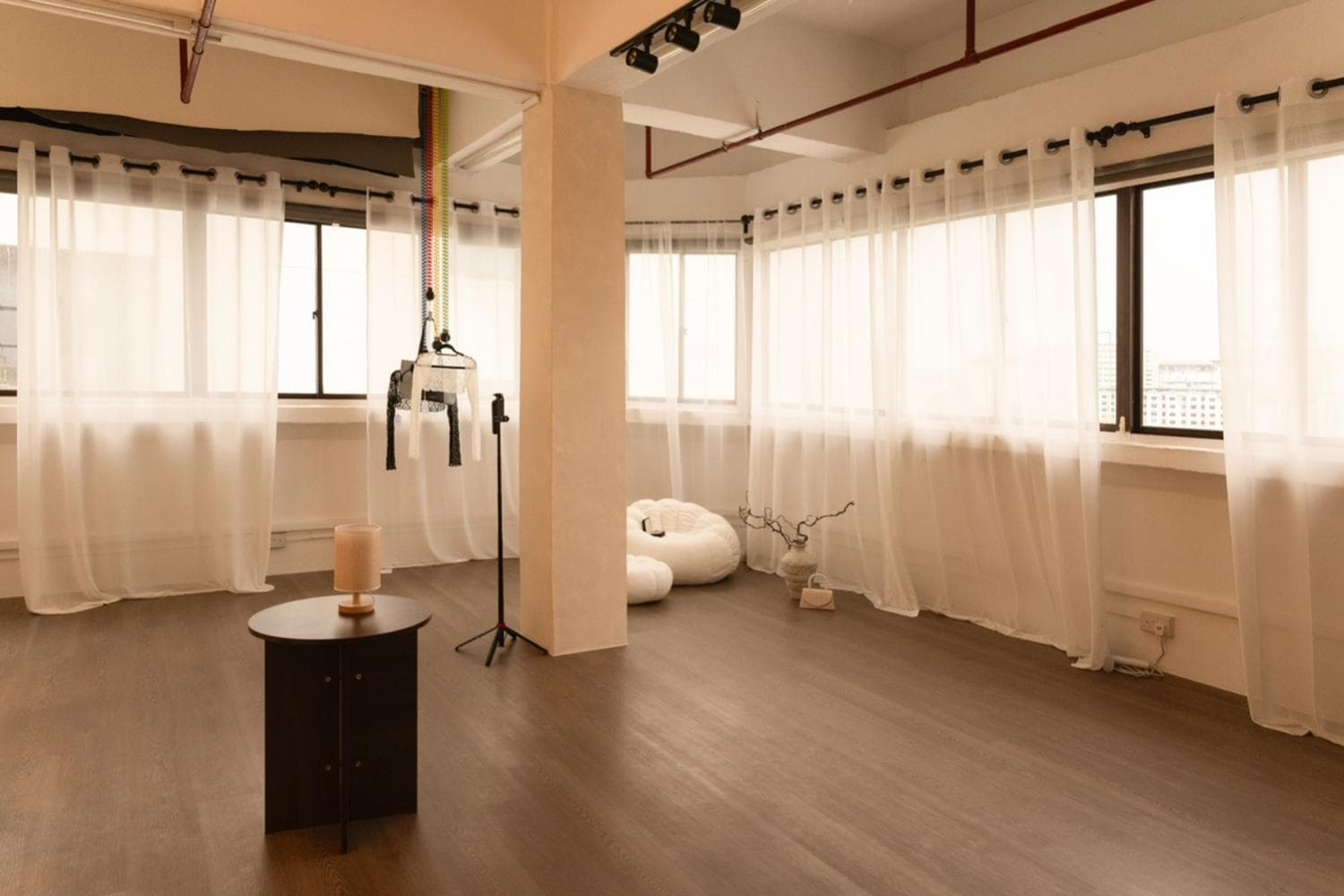 Full Windows Natural Light Aesthetic Studio for photography/videography