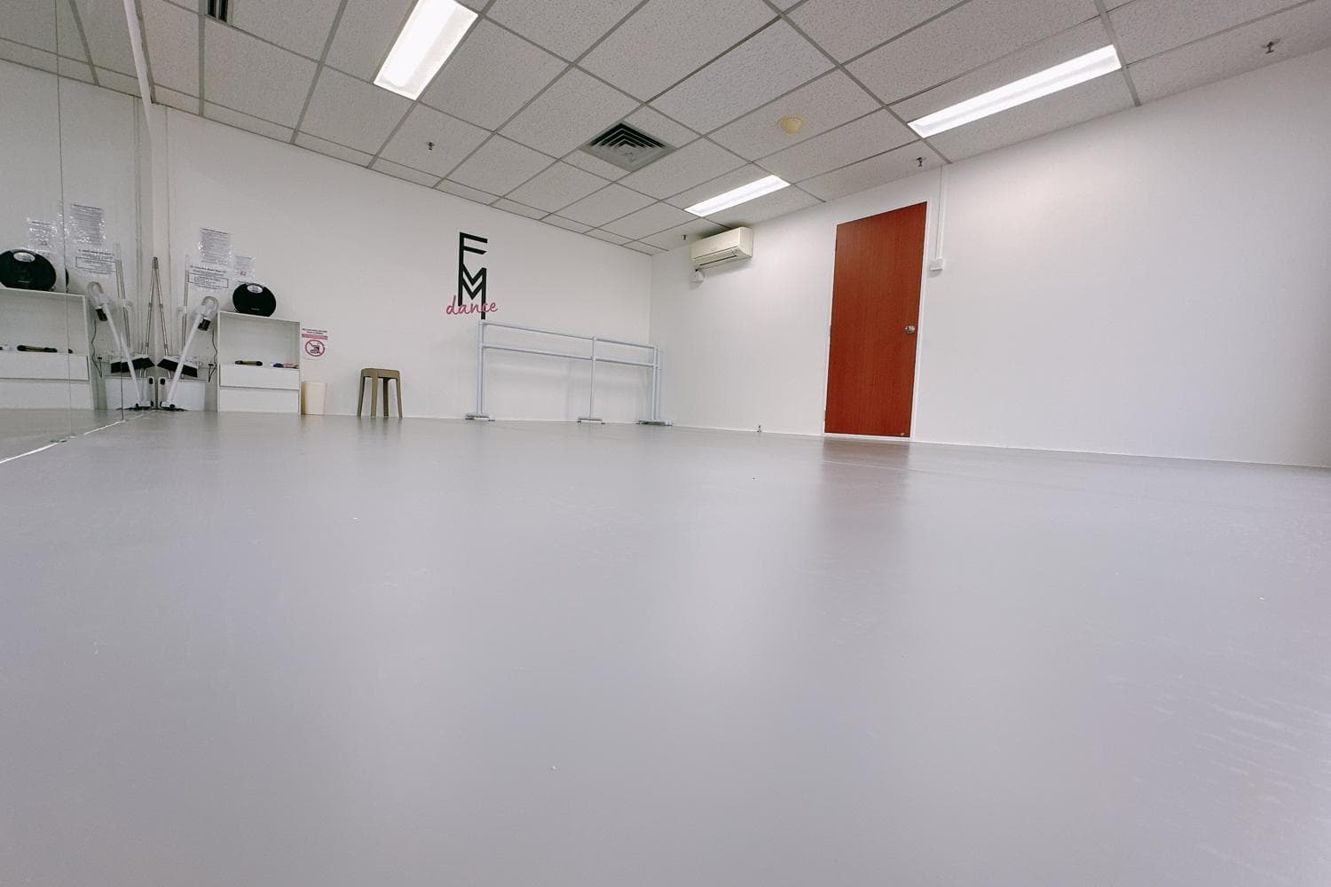 👯‍♀️ 24/7 Studio Liping @ Bukit Merah