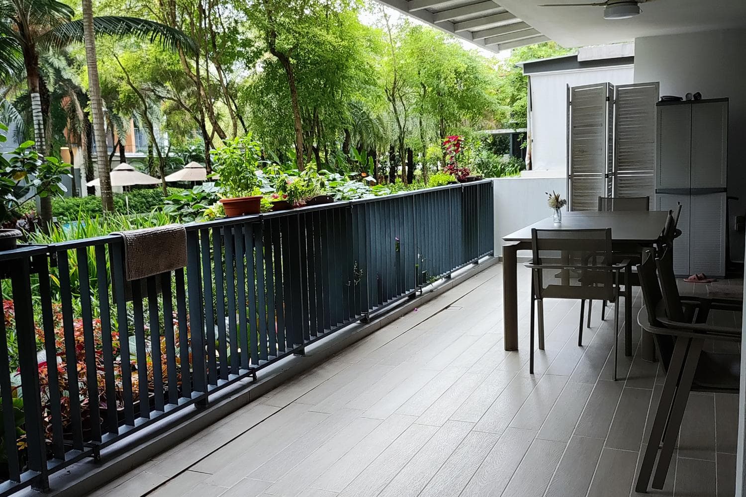 Beautiful Greenary Patio