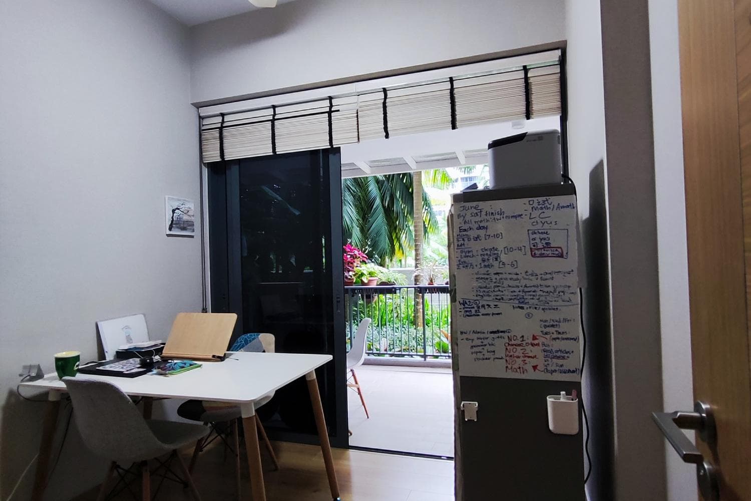 Cosy Study room with garden view