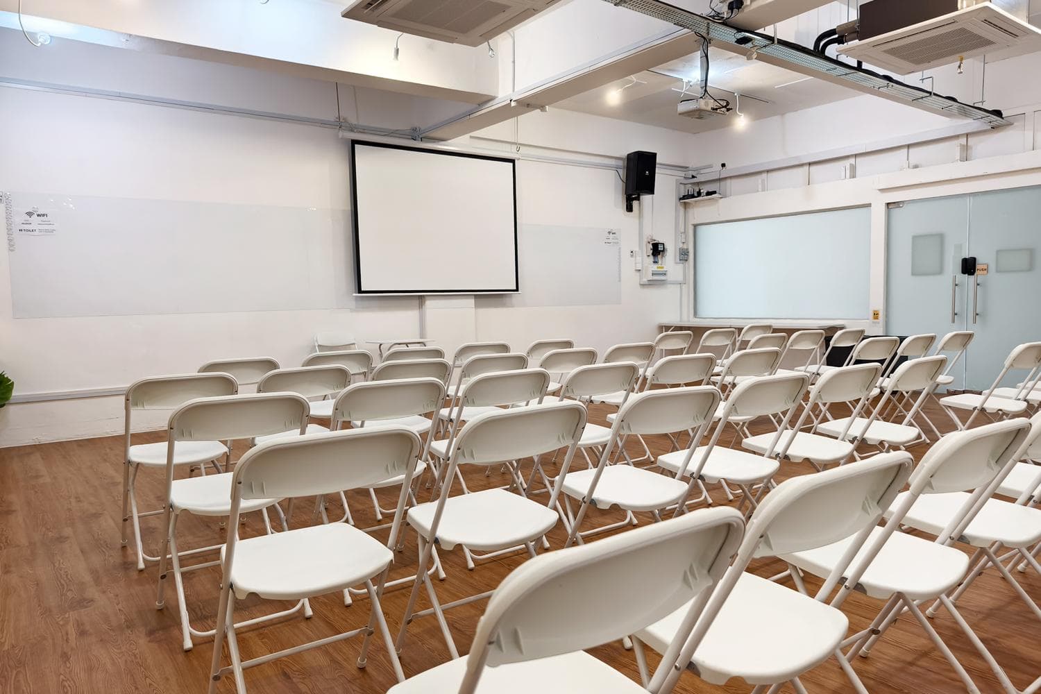 Bras Basah & Bencoolen MRT Event Space 850sqft | studio2f @ Waterloo