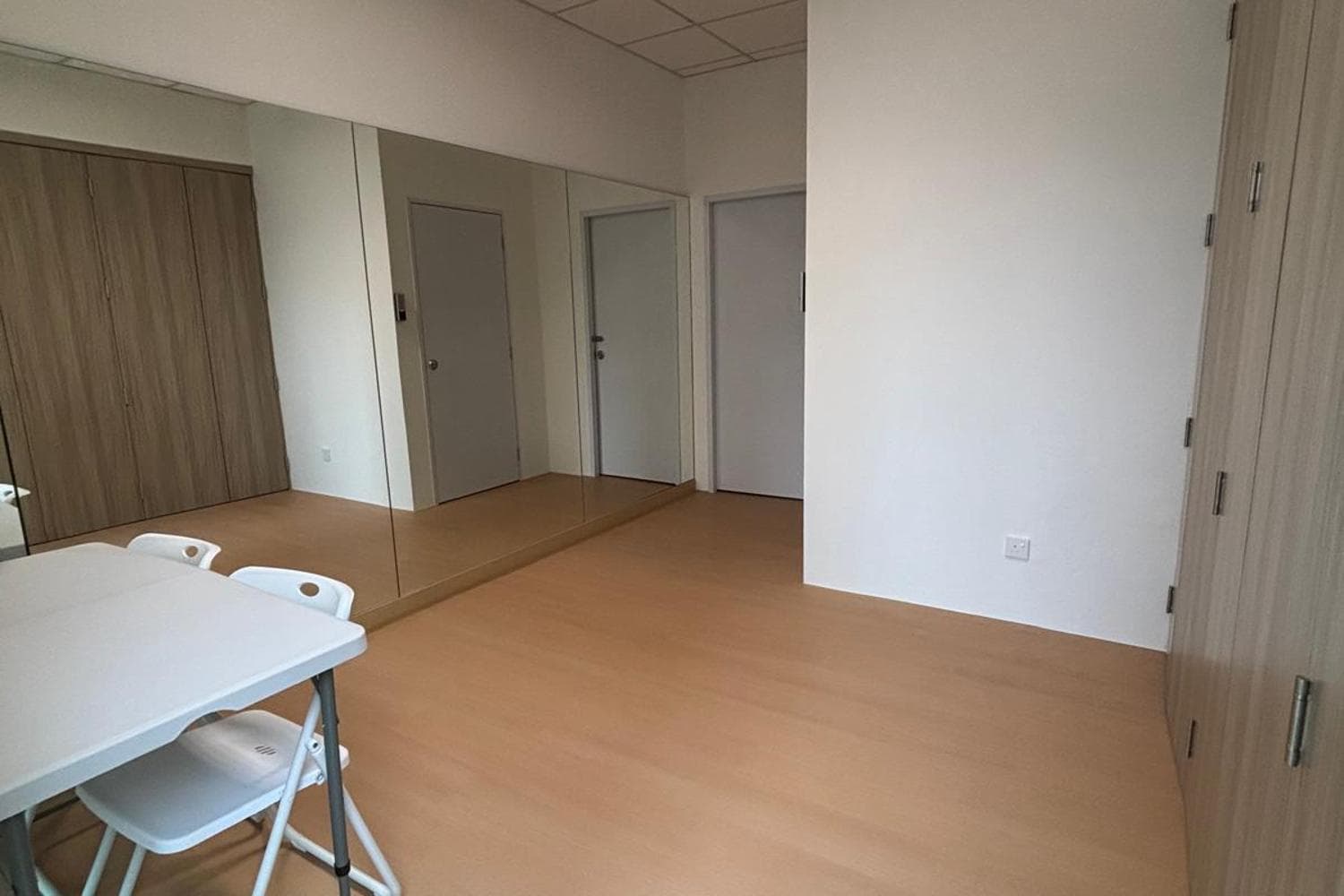 Classroom @ Macperson MRT for rent