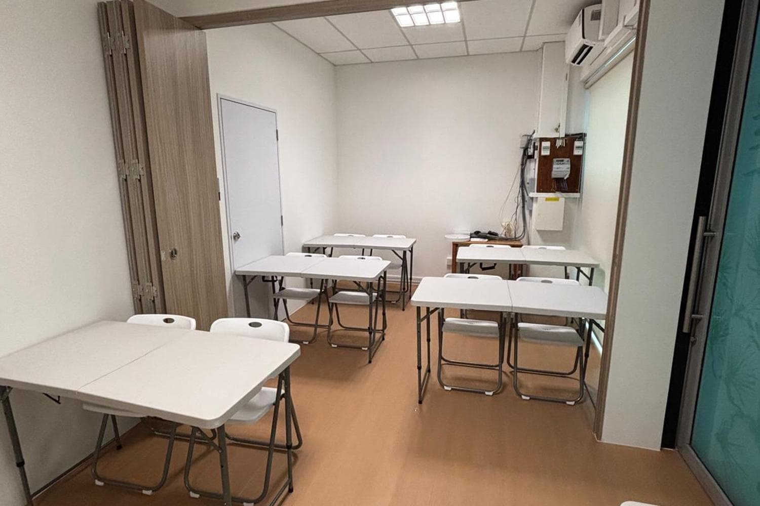 Classroom @ Macperson MRT for rent