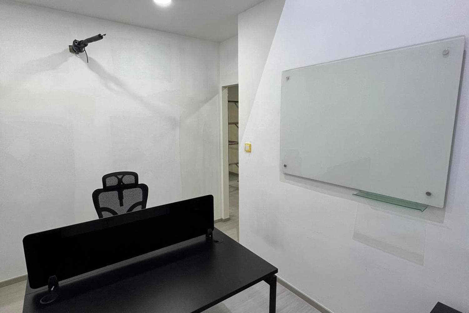 Oxley Bizhub Room 1 Rental