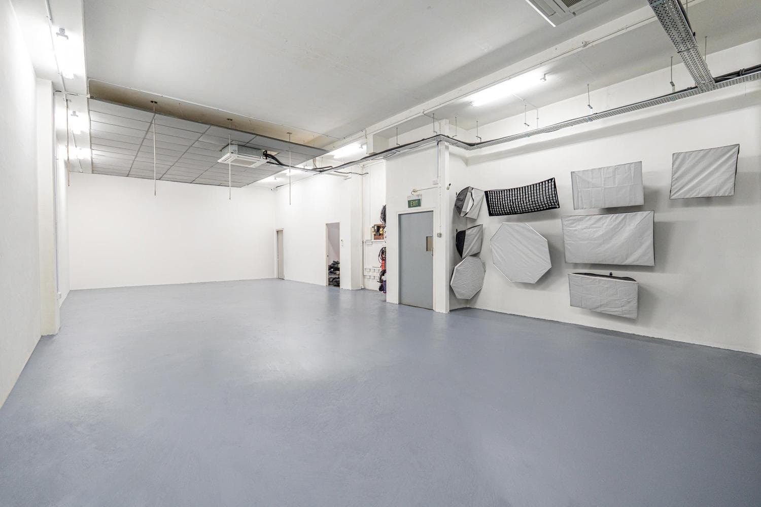 Studio 145 Rental 24H Video and Photo Production