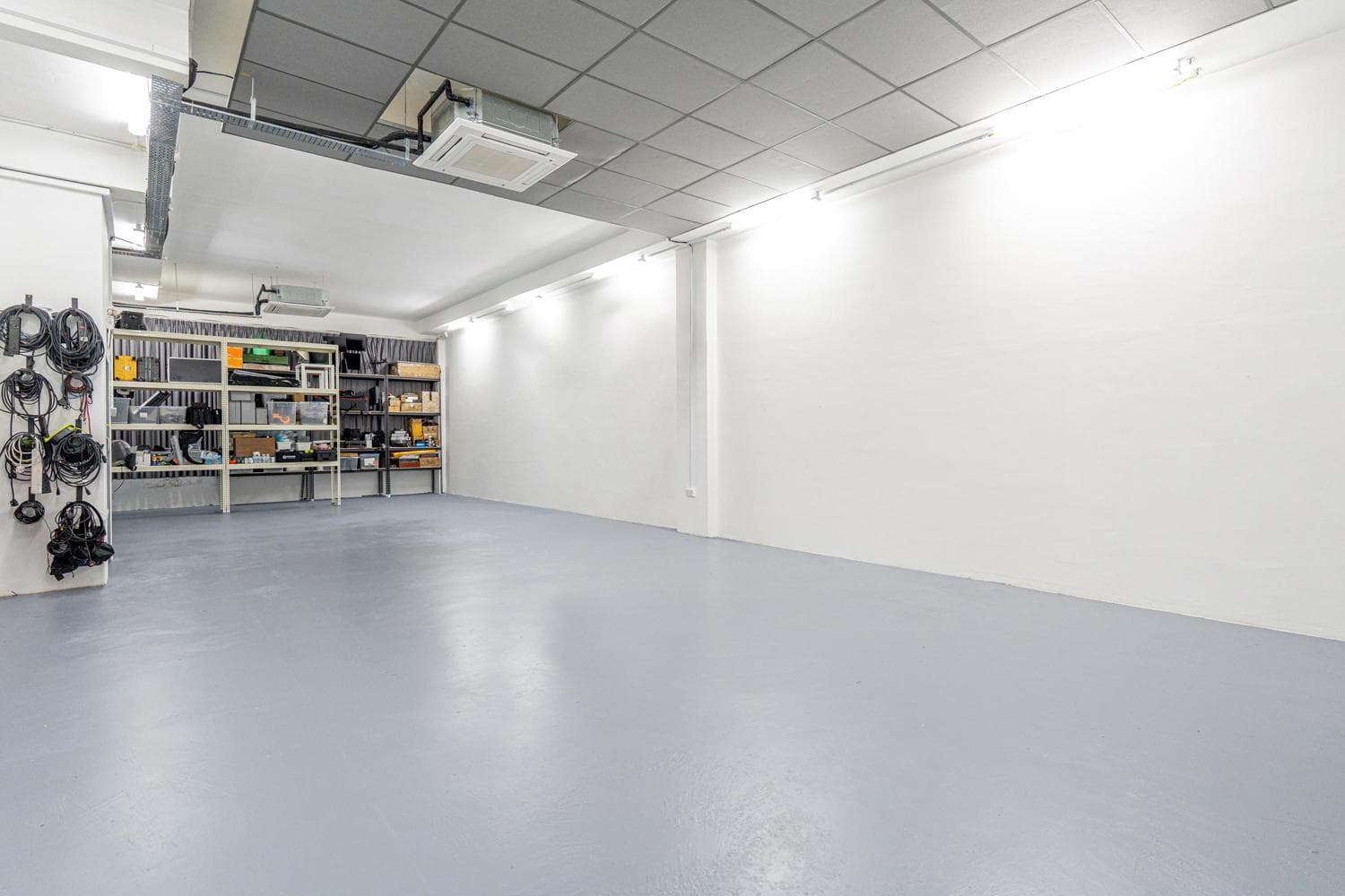 Studio 145 Rental 24H Video and Photo Production