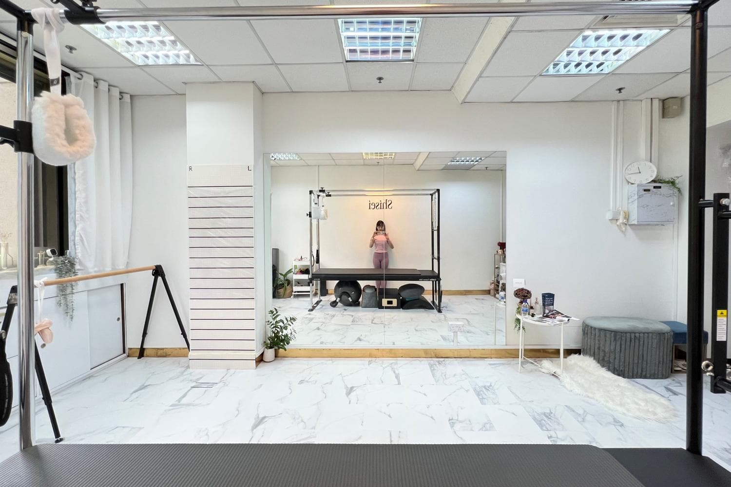 Private/Small group session Space, Cadillac, Barre