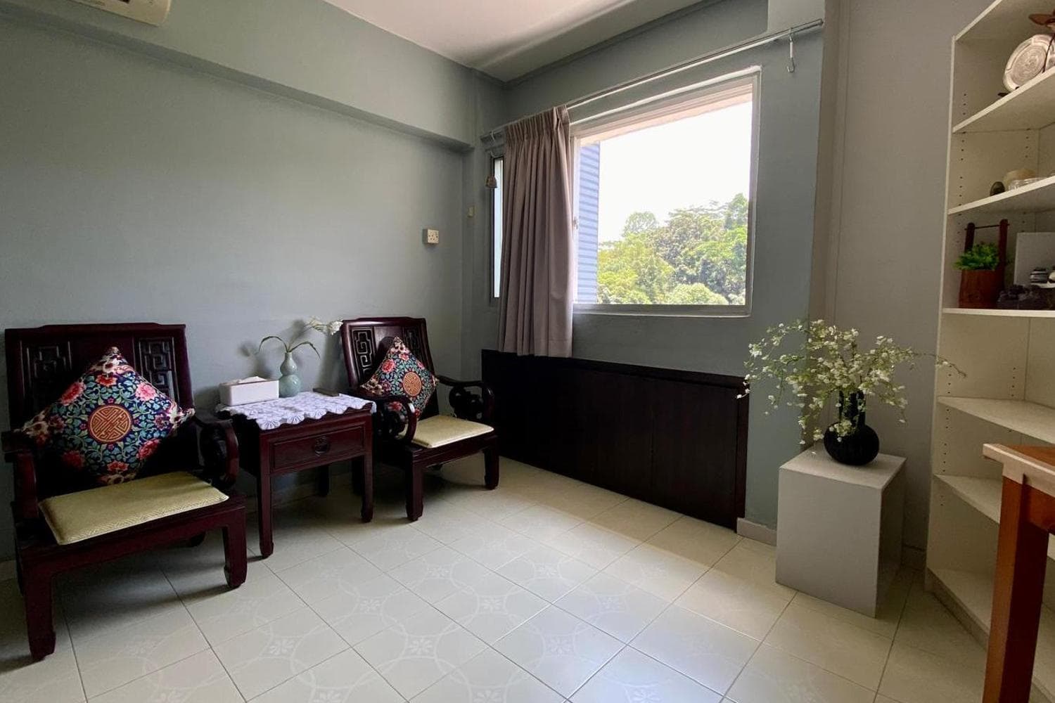 A Spacious & Tranquil Haven for Therapy & Focus