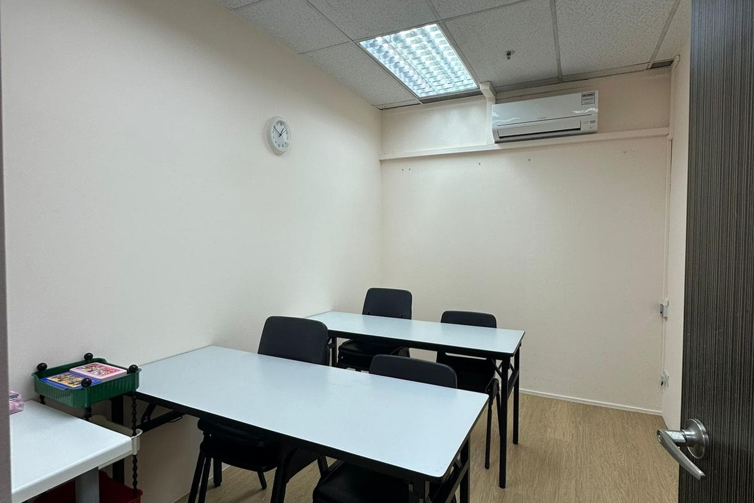 Classroom/Meeting @Marine Parade (Near MRT Exit 1)