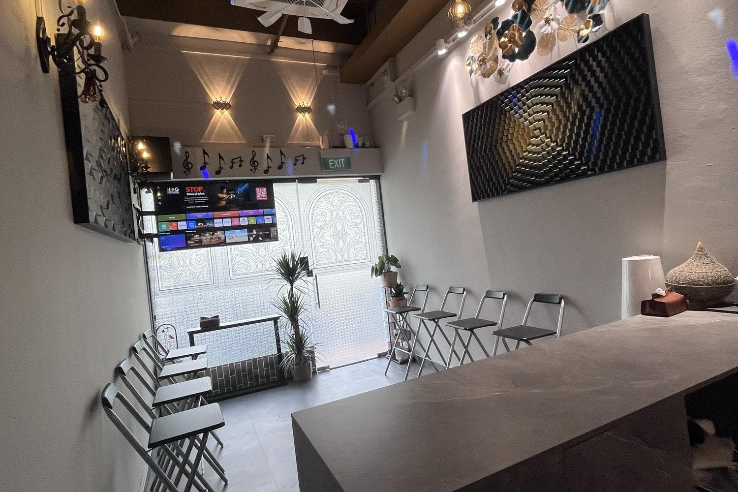 THE VIBE HAUS - A SMALLEST EVENT VENUE FOR RENT