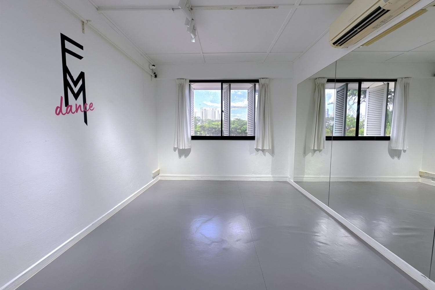 🪞24/7 Studio Aiki @ Kallang