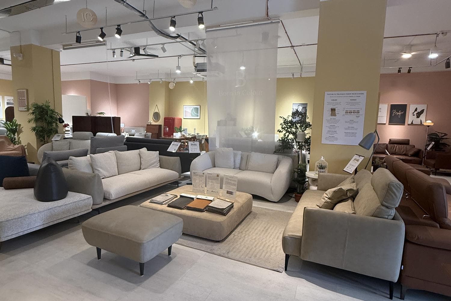 Outram 500sqft Designer Showroom & Event Space A (Recommended for 5-10 pax)