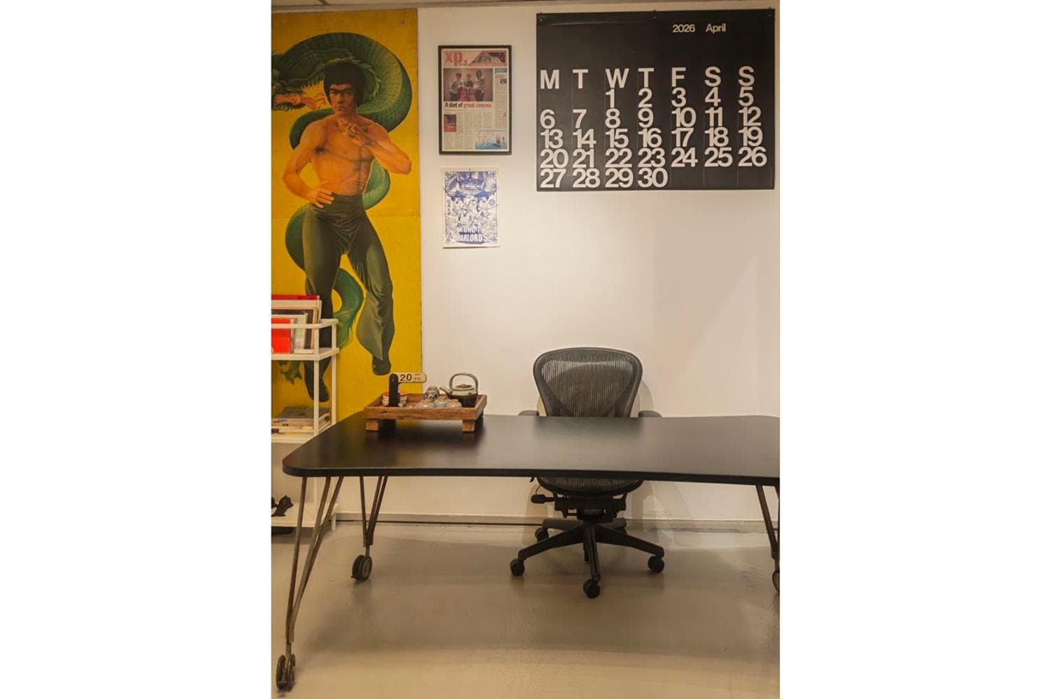 Hotdesk for Office (Creative Field)