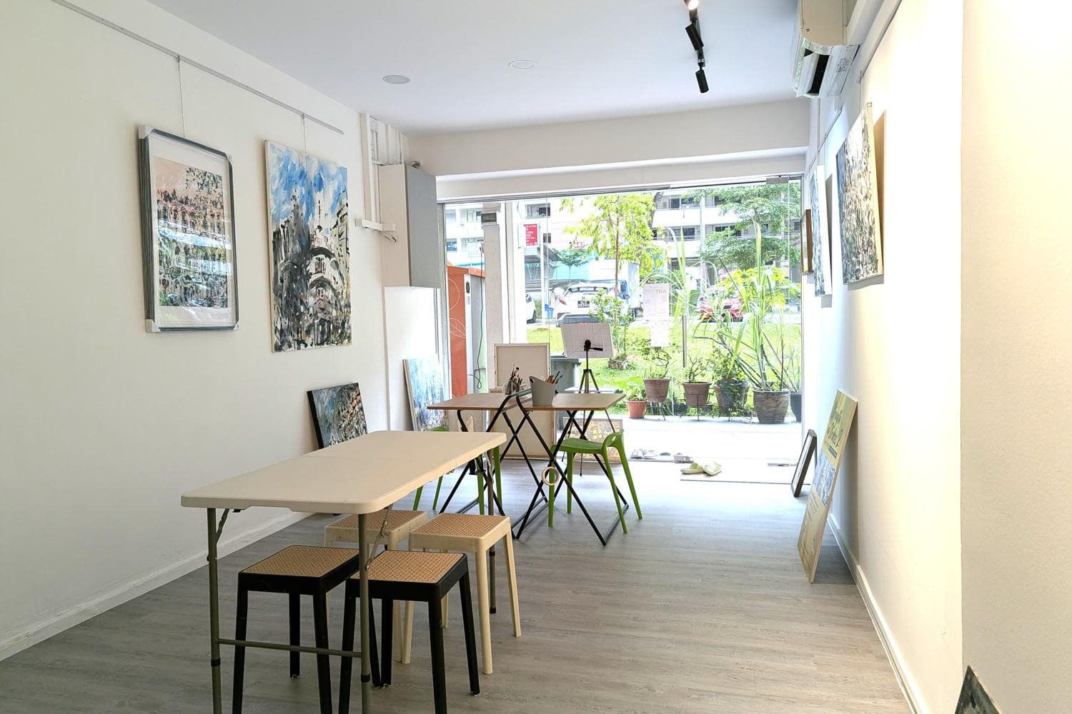 Cosy Art Space / Exhibition Space for Rent