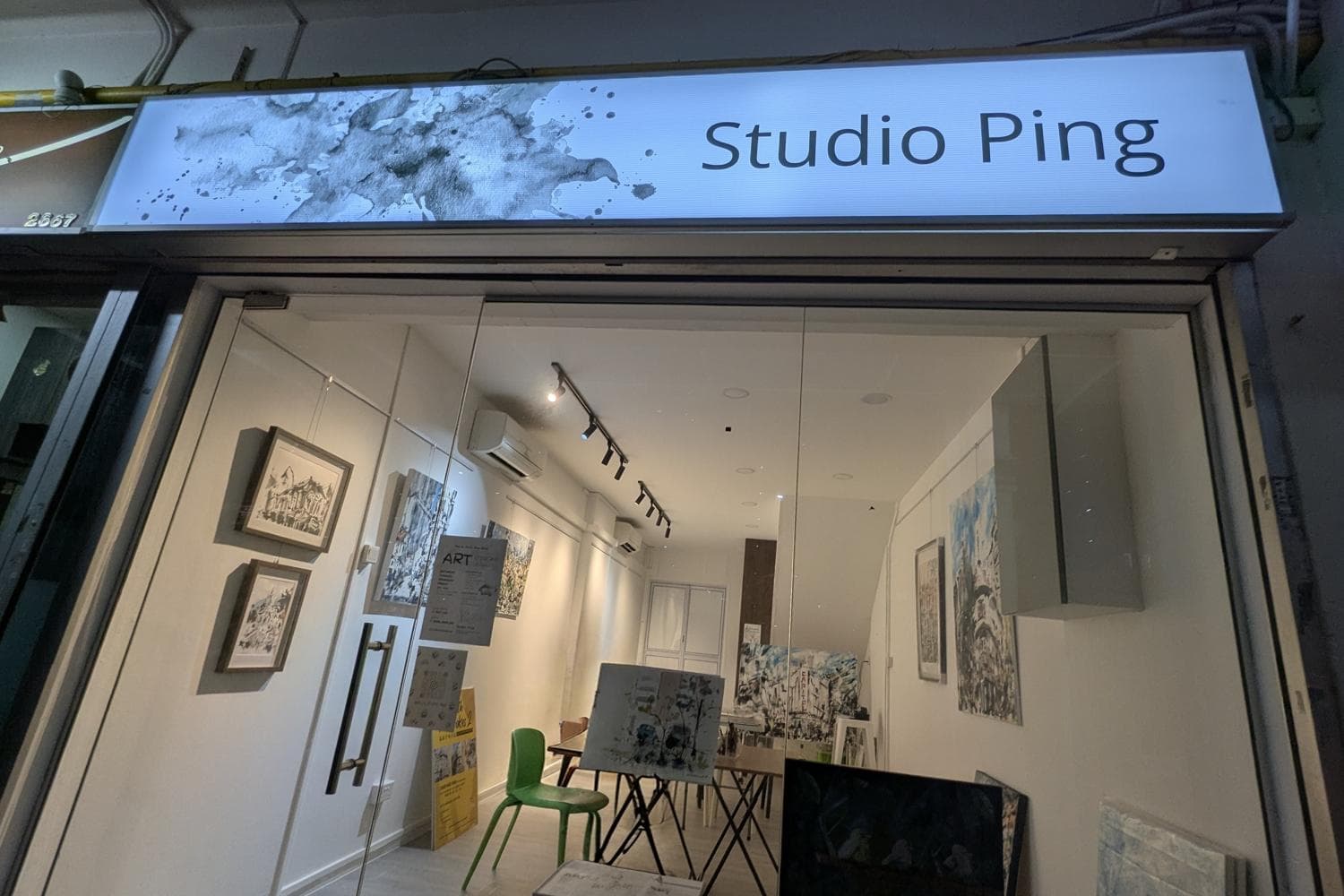 Cosy Art Space / Exhibition Space for Rent