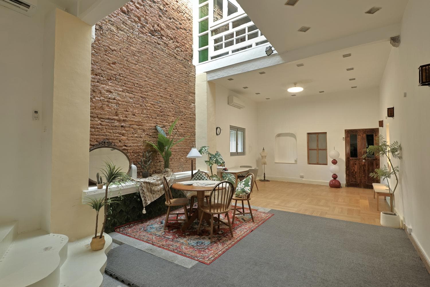 RED PANDA STUDIO