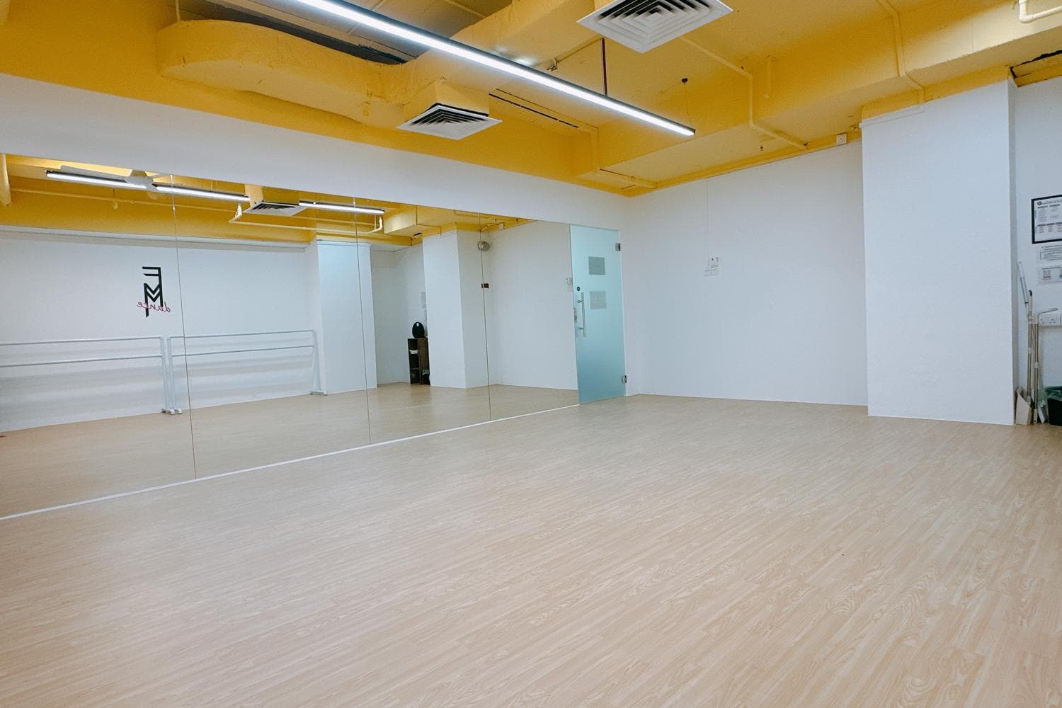 🌟 24/7 Studio Moira @ Orchard