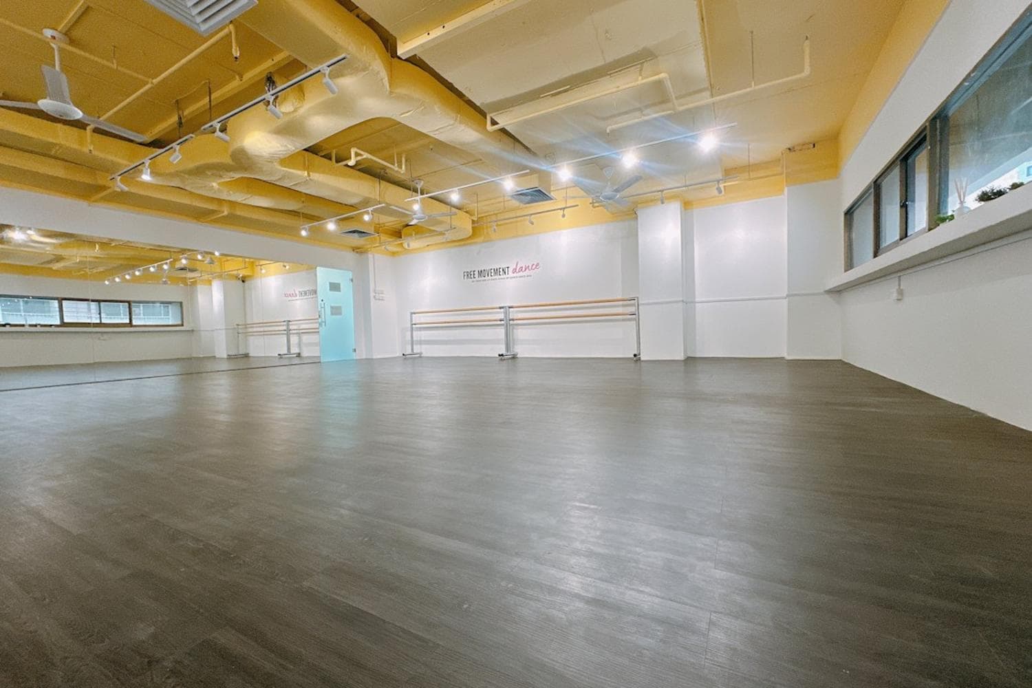 🔥 24/7 Studio Soo Khim @ Orchard