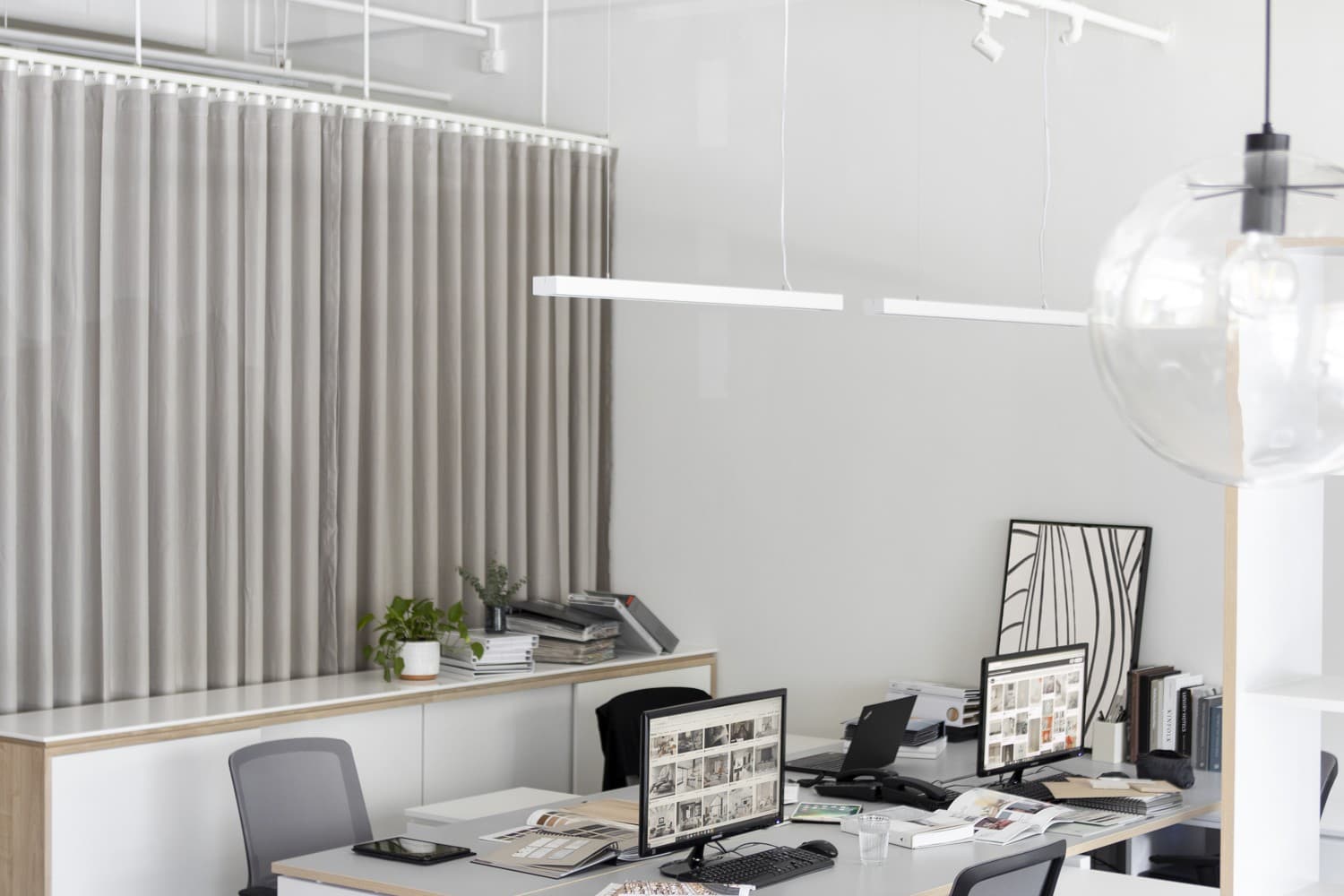 Modern Urban Open Concept Office