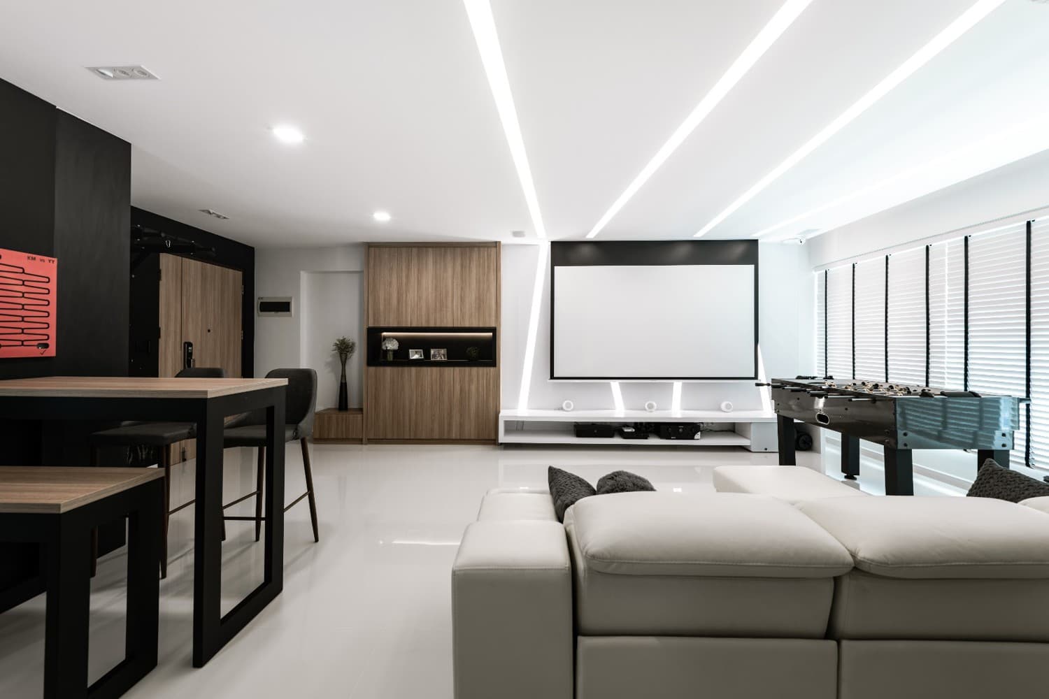 1600sf 3-Bedrooms w PoolTable,FoosBall,Jacuzzi