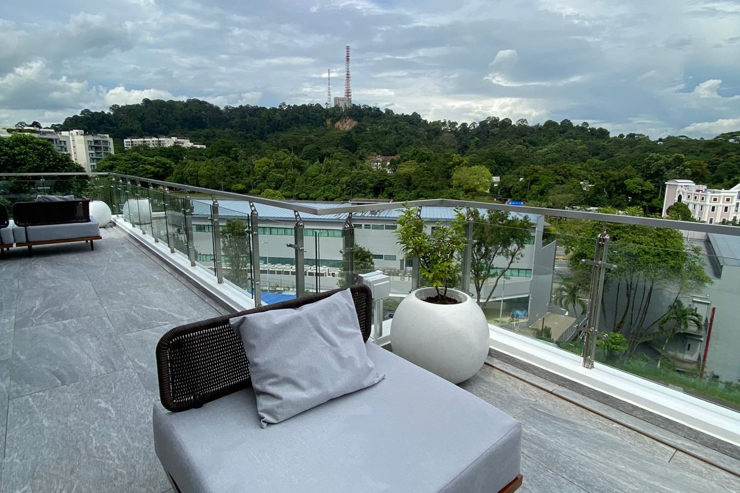 Rooftop space for shoots, gatherings & events