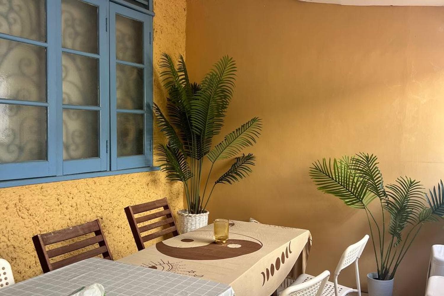 Outdoor Patio Garden Space for Film & Photoshoots